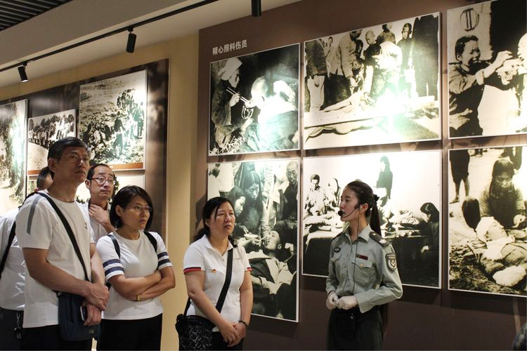  �v��T�v���tɫ��(j��ng)��