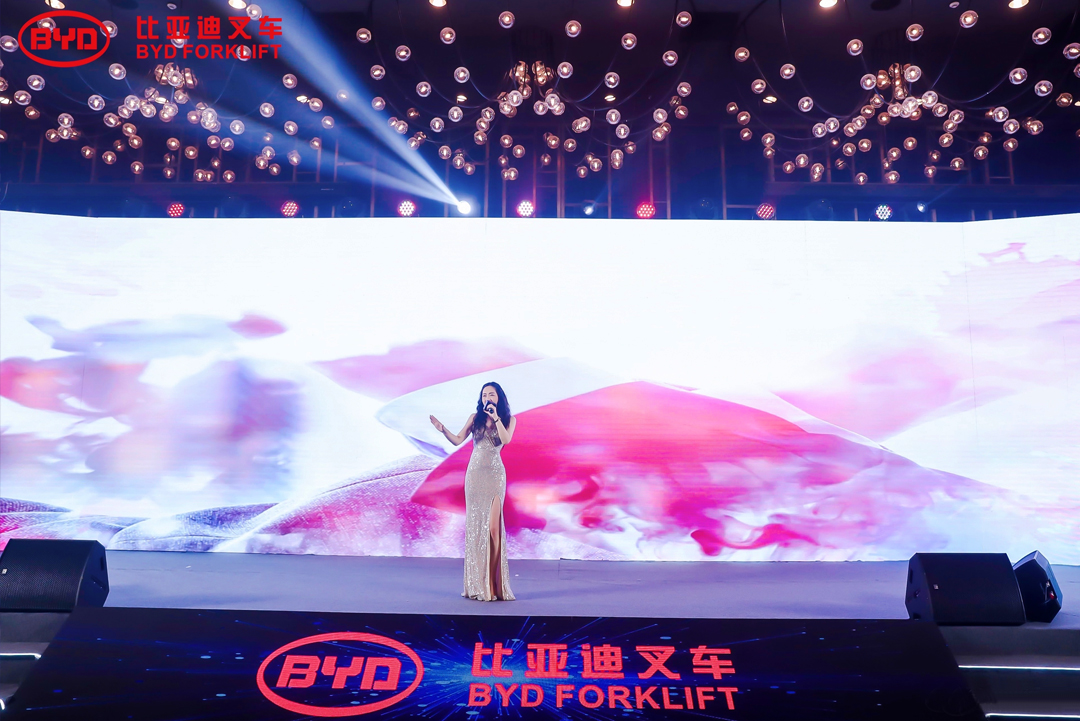 �ȁ��ϲ�܇��Ƚ�(j��ng)�N�̴��