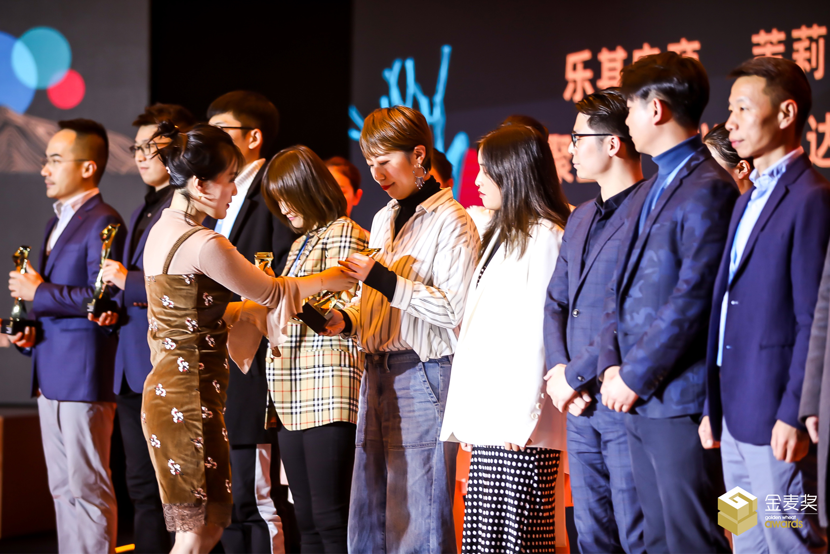 ���e�������(ji��ng)��ѠI(y��ng)�N(xi��o)����(w��)��(ji��ng)�@��(ji��ng)�C(j��)��(g��u)�����C��(ji��ng)