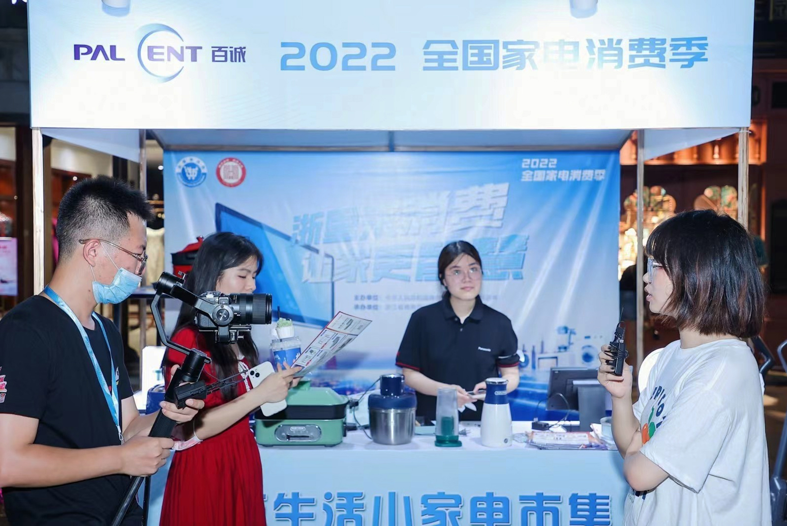 ���\����С����м�ý�w���L