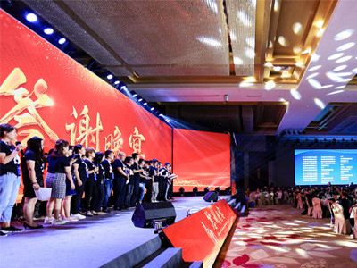 ��(j��ng)�N�̕�(hu��)�h���̰��� ��(j��ng)�N�̴��(hu��)���̲߄�