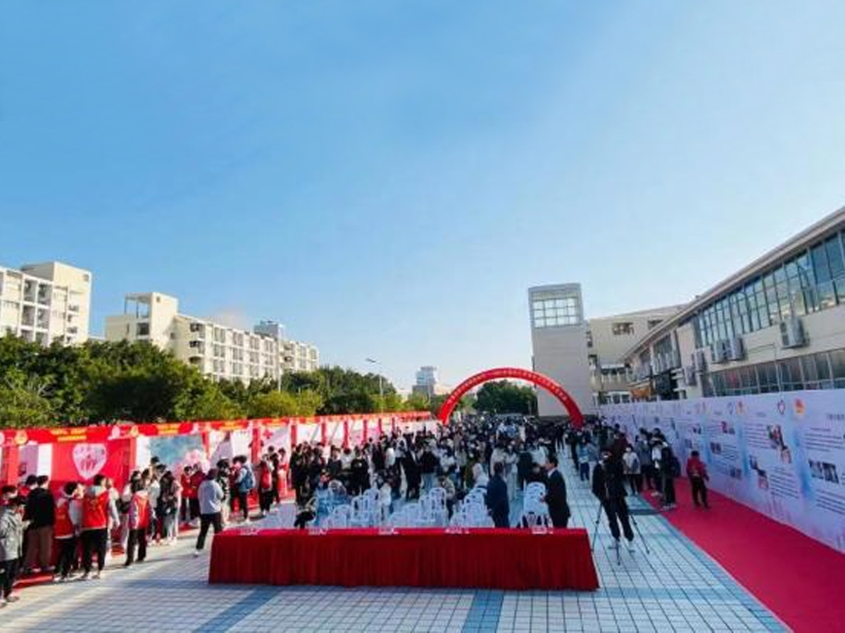 �e�k����־Ը����(w��)������(hu��)���(d��ng)