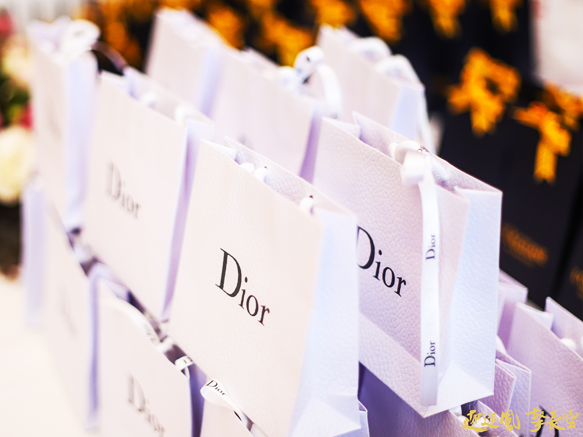 �m��Ů�Ե�����YƷ����Dior���y��Ʒ